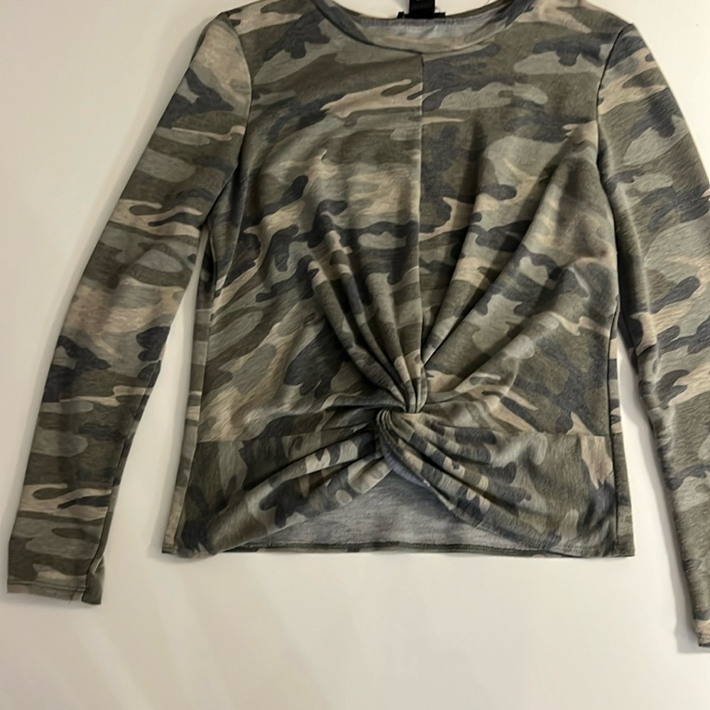 Aqua top size M